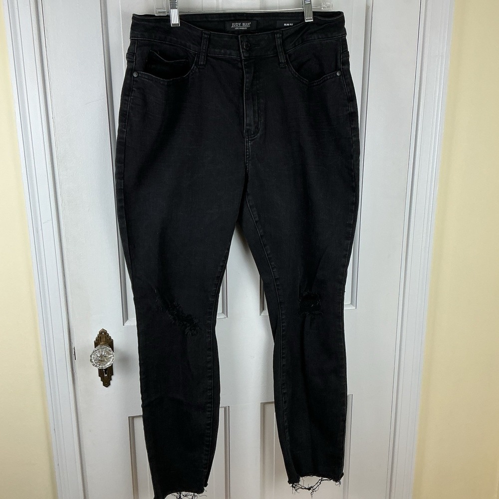 Judy Blue Slim Fit Jeans Distressed Black Stretch Size 16W Chewed Hem
